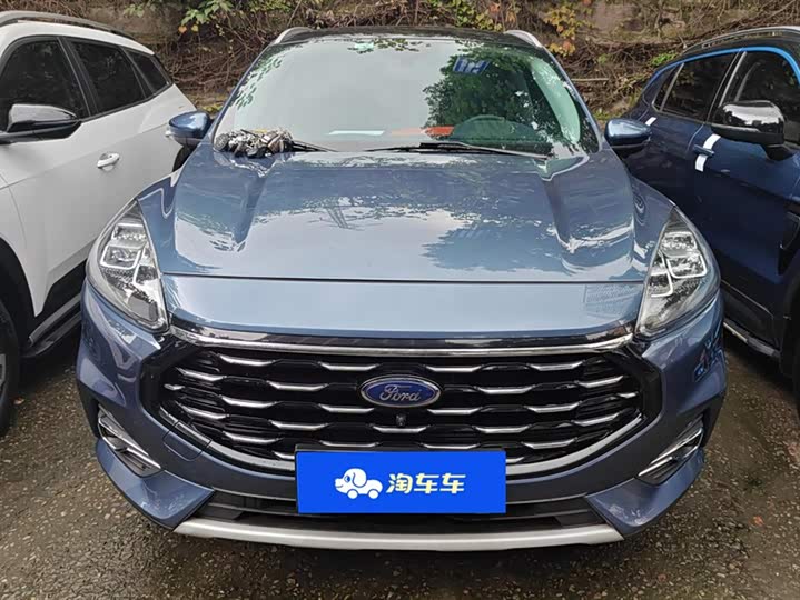 Фото 2 - Ford Escape