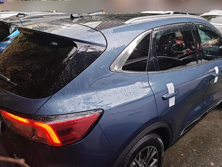 Фото 3 - Ford Escape