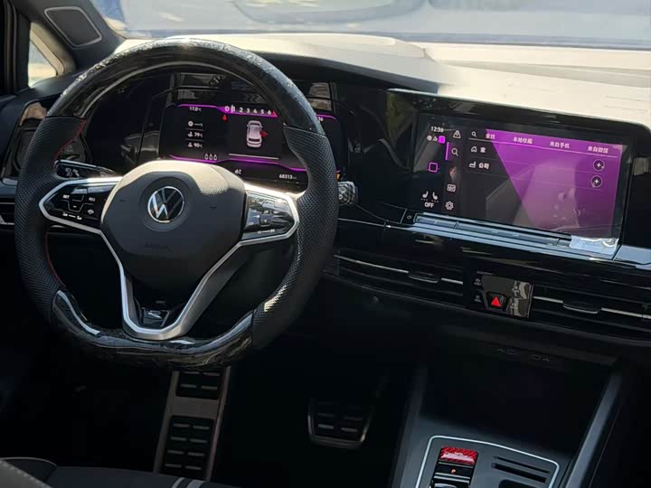 Фото 5 - Volkswagen Golf