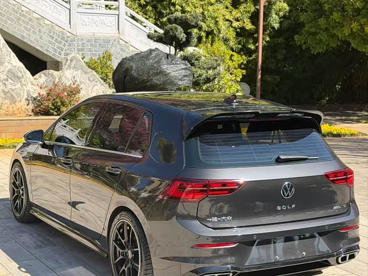 Фото 7 - Volkswagen Golf