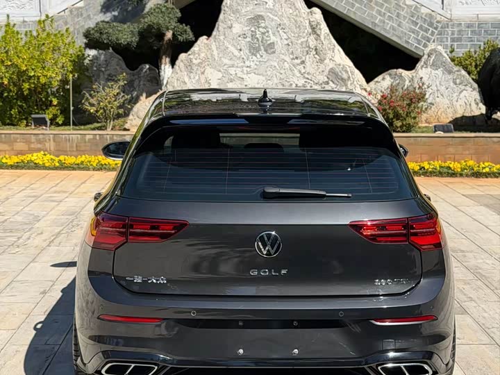 Фото 8 - Volkswagen Golf