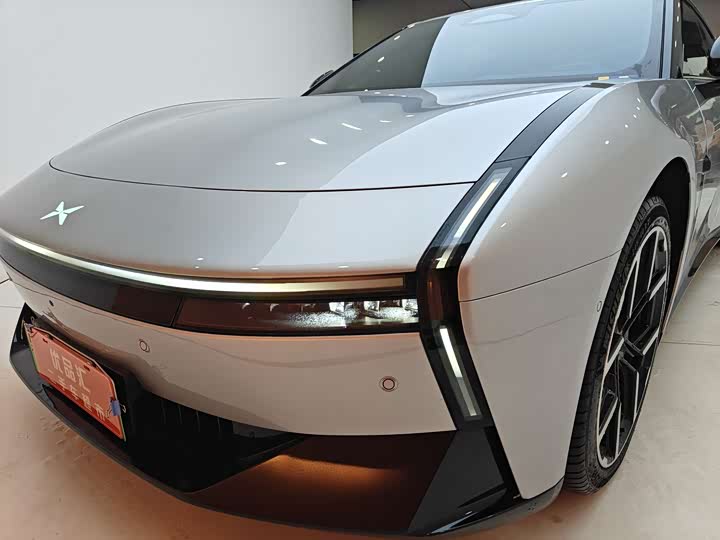 Фото 9 - XPeng P7