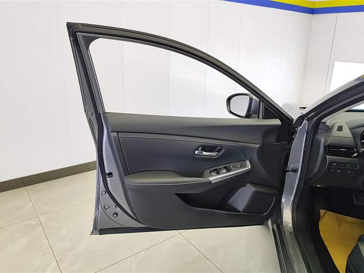 Фото 7 - Nissan Sylphy