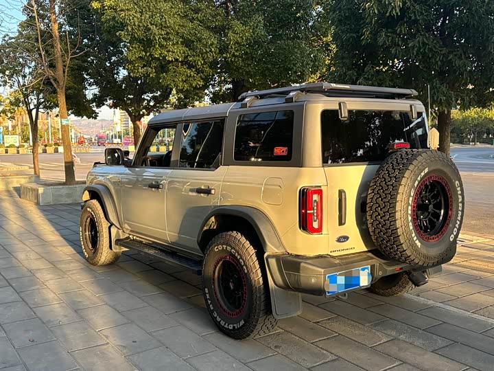 Фото 4 - Ford Bronco