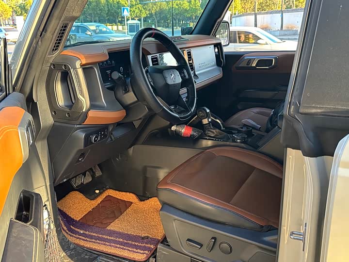 Фото 5 - Ford Bronco