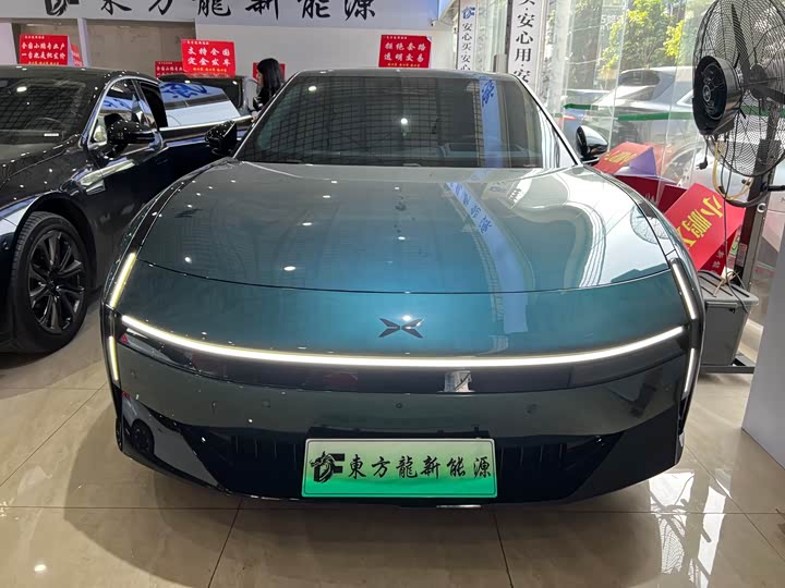 Фото 2 - XPeng P7