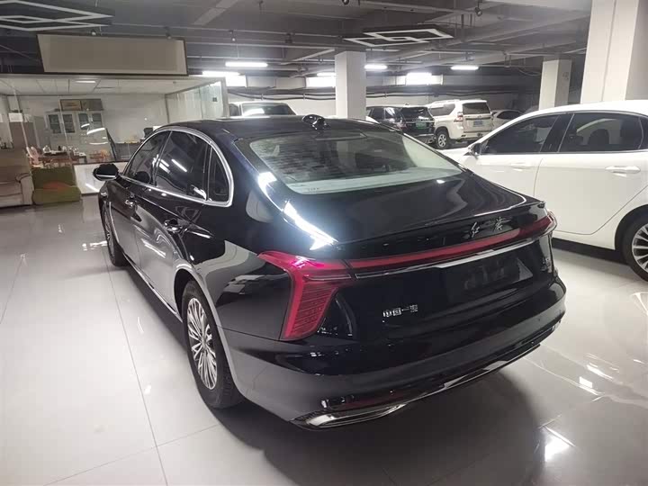 Фото 5 - Hongqi H5