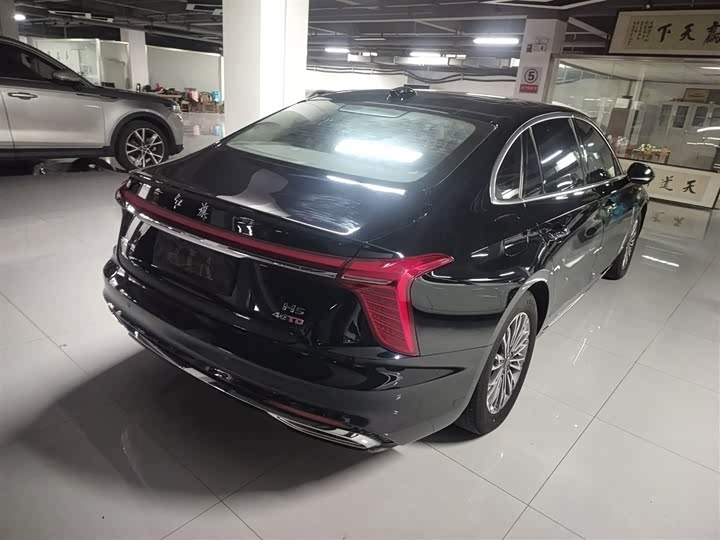 Фото 8 - Hongqi H5