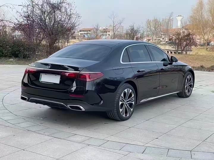 Фото 6 - Mercedes-Benz E-Class Hybrid