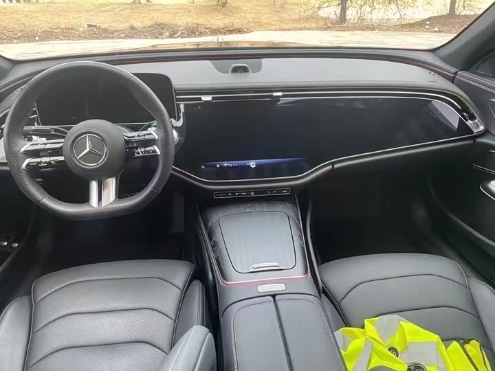 Фото 9 - Mercedes-Benz E-Class Hybrid