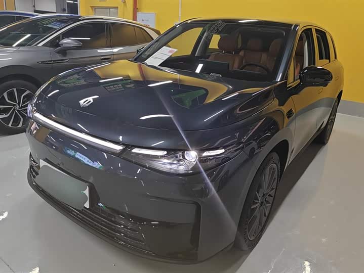 Фото 1 - Leapmotor C10