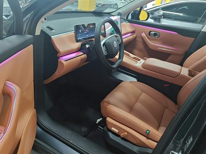 Фото 9 - Leapmotor C10