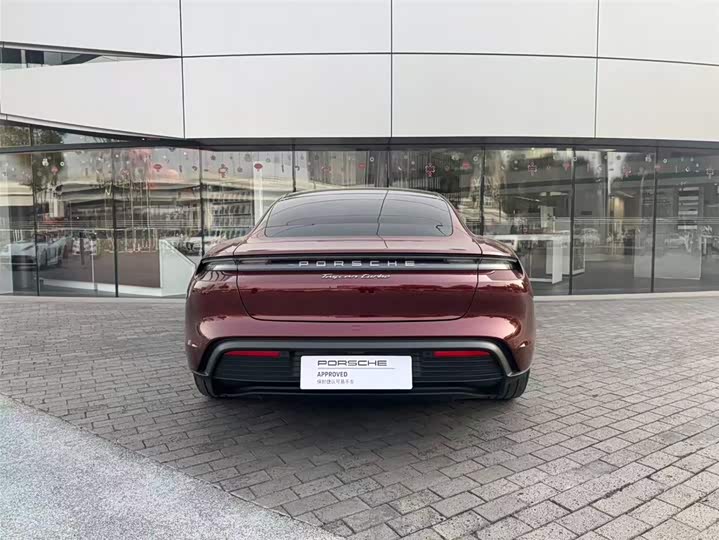 Фото 5 - Porsche Taycan