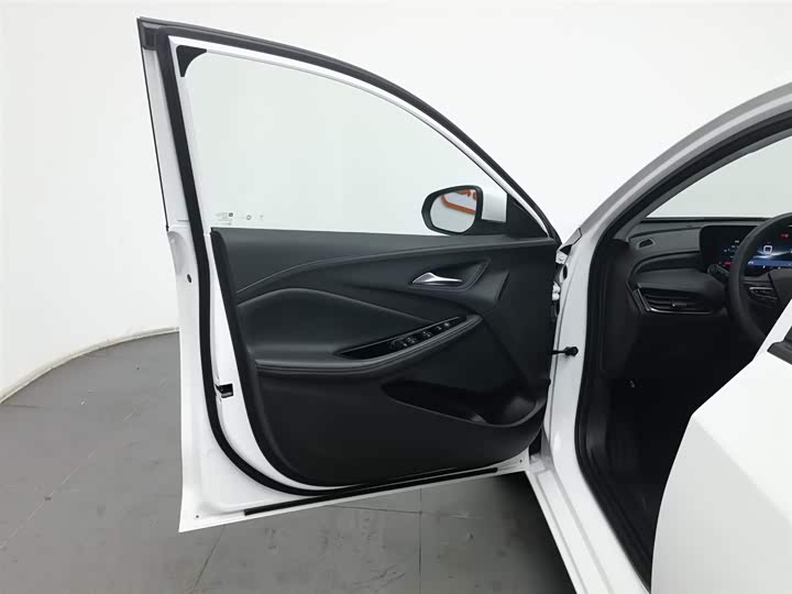 Фото 8 - Buick Verano