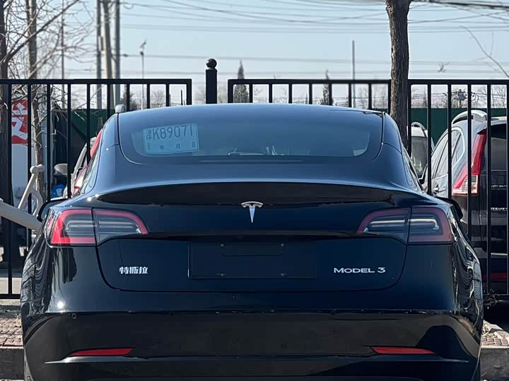 Фото 5 - Tesla Model 3