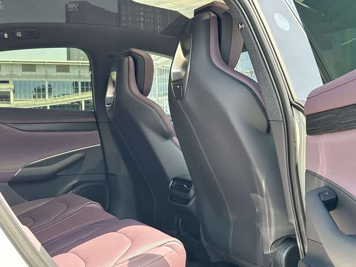 Фото 8 - Xiaomi SU7