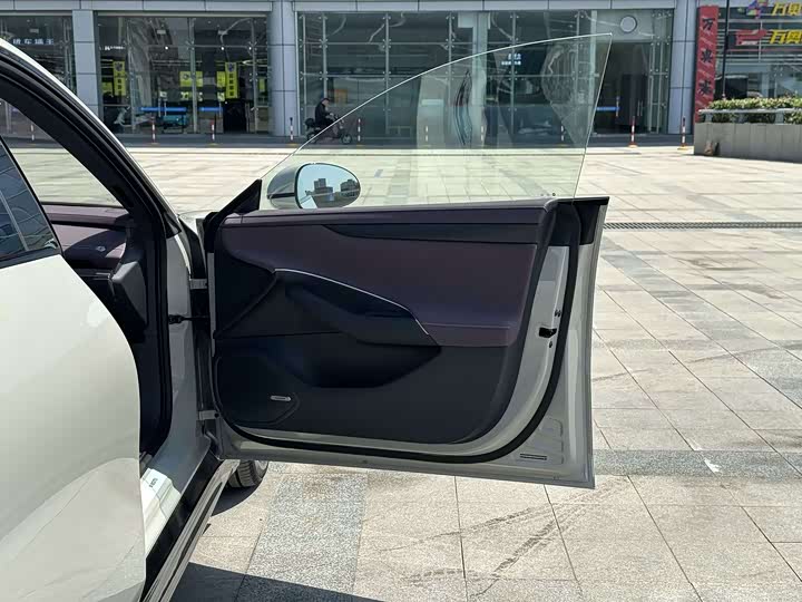 Фото 9 - Xiaomi SU7