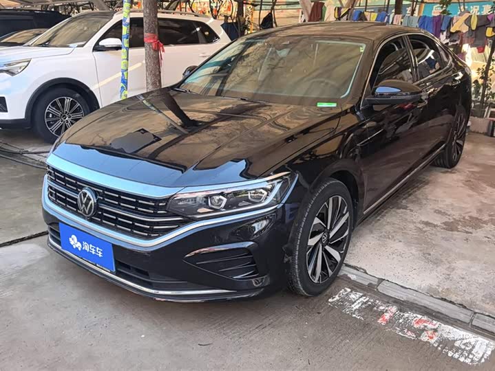 Фото 1 - Volkswagen Passat