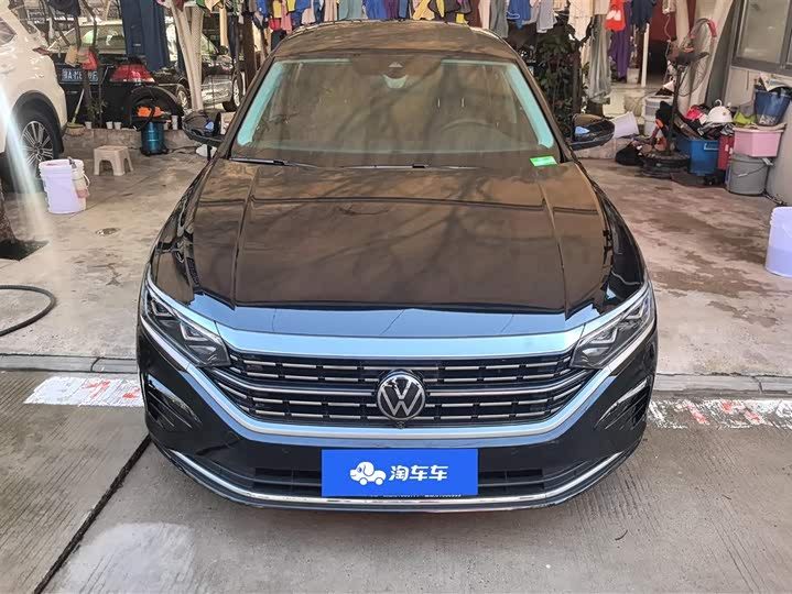 Фото 2 - Volkswagen Passat