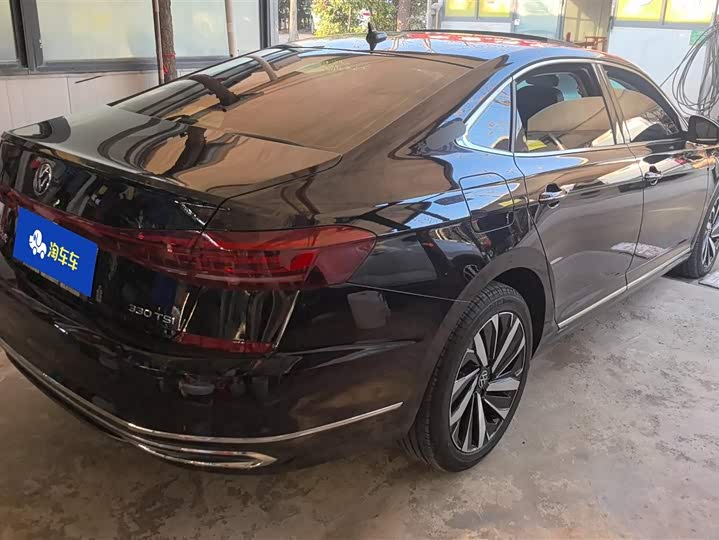 Фото 3 - Volkswagen Passat