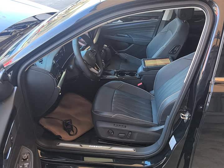 Фото 9 - Volkswagen Passat