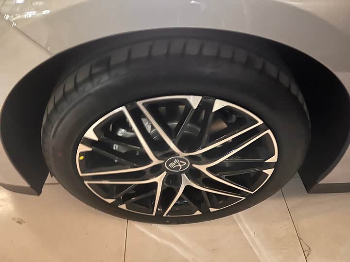 Фото 5 - BYD Han