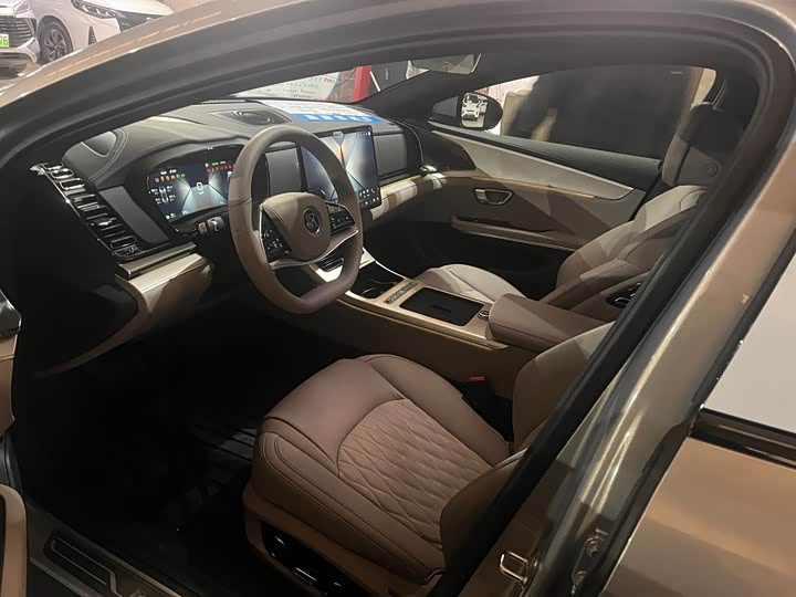 Фото 7 - BYD Han