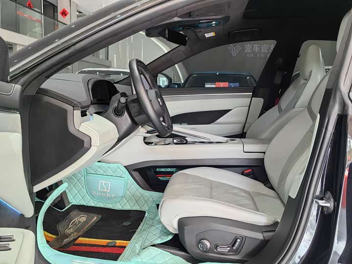 Фото 5 - Zeekr 001
