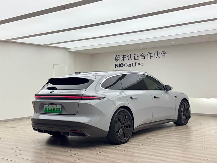 Фото 4 - Nio ET5T