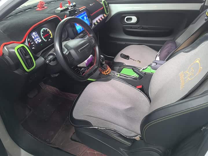 Фото 9 - Roewe Clever