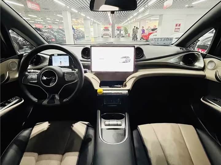 Фото 9 - BYD Dolphin