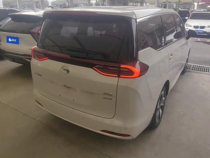 Фото 3 - GAC Trumpchi M6