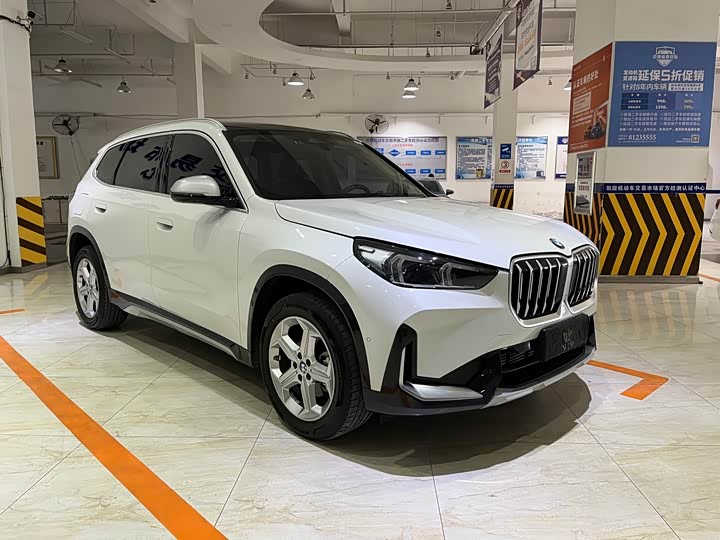 Фото 3 - BMW X1