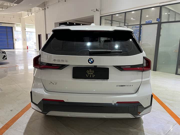 Фото 5 - BMW X1