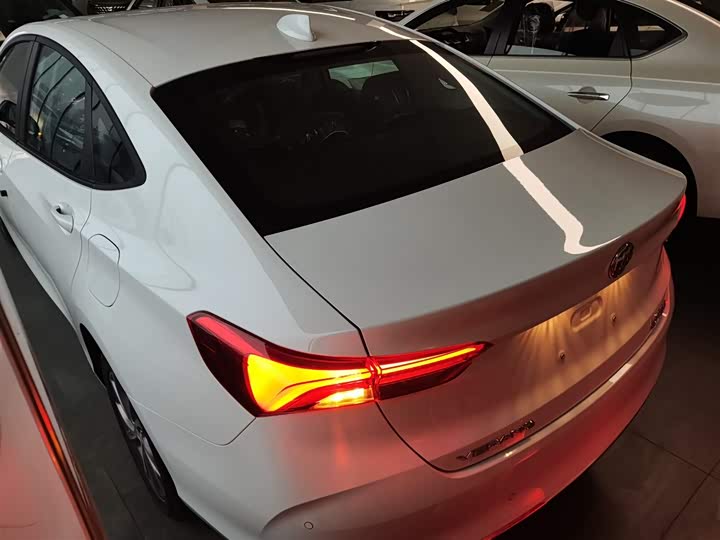 Фото 5 - Buick Verano