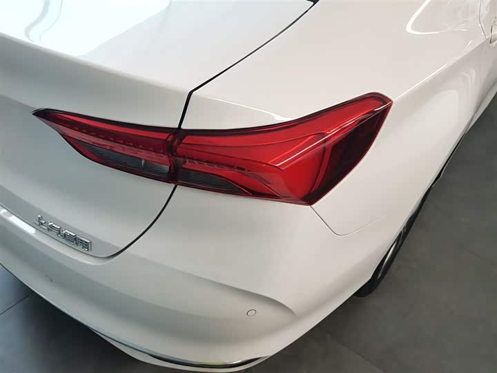 Фото 8 - Buick Verano