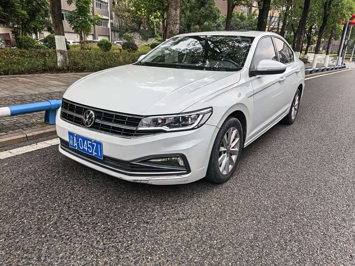 Фото 1 - Volkswagen Bora