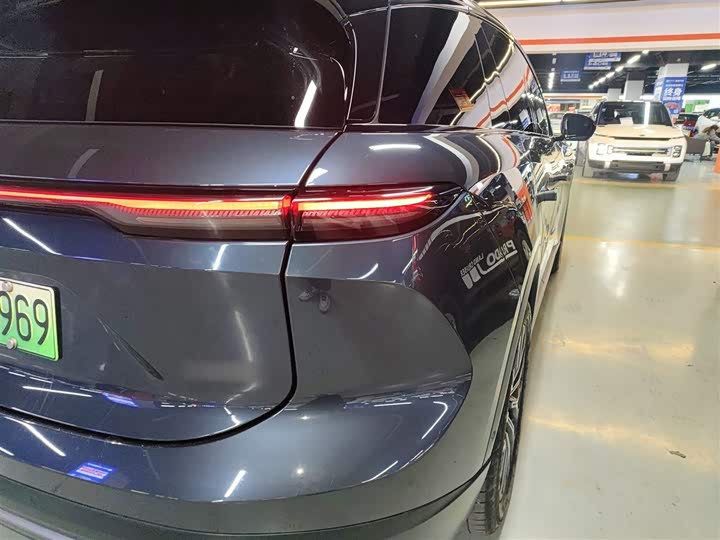 Фото 8 - Nio ES6