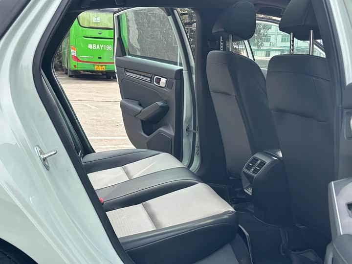 Фото 9 - Honda Civic