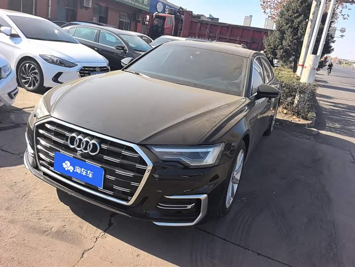 Фото 1 - Audi A6L