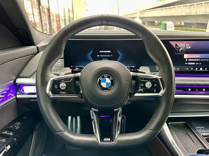 Фото 9 - BMW 7 Series