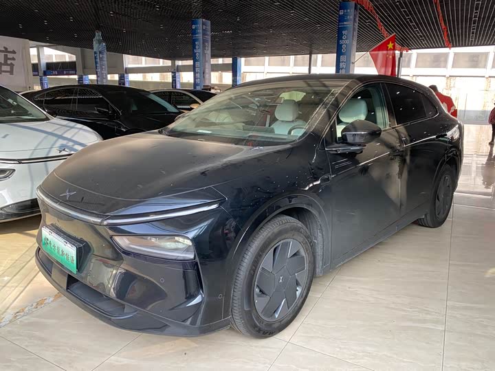 Фото 2 - XPeng G7