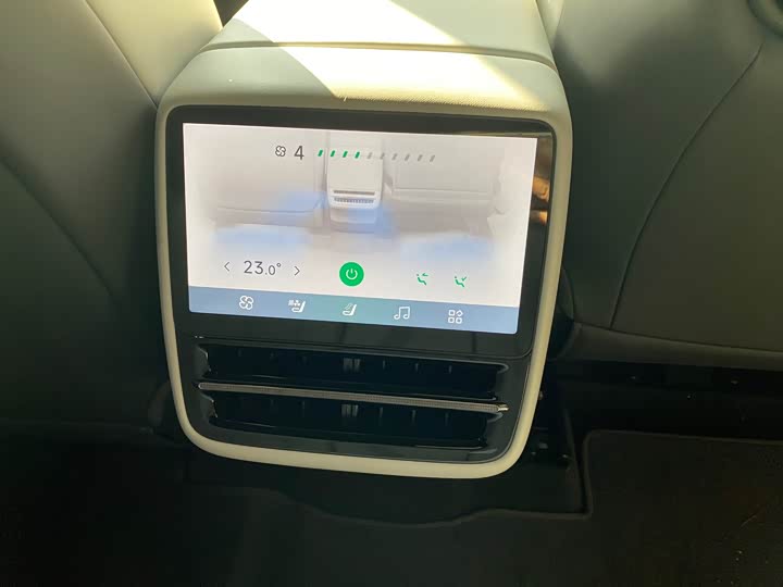 Фото 8 - XPeng G7