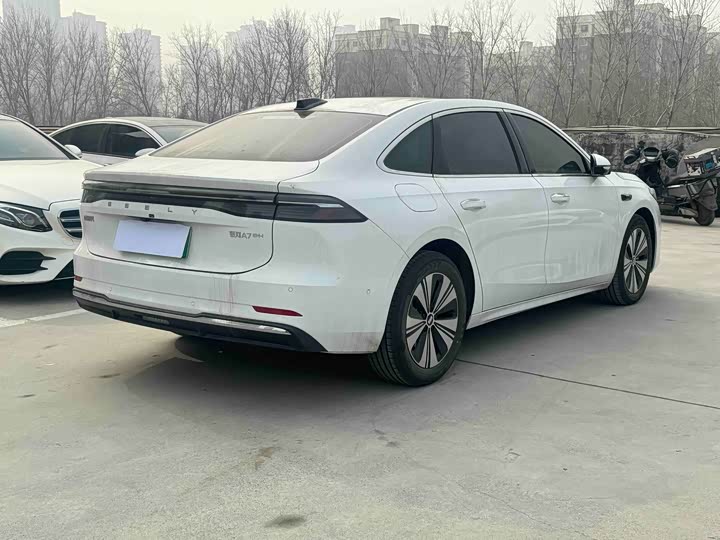 Фото 8 - Geely Galaxy A7