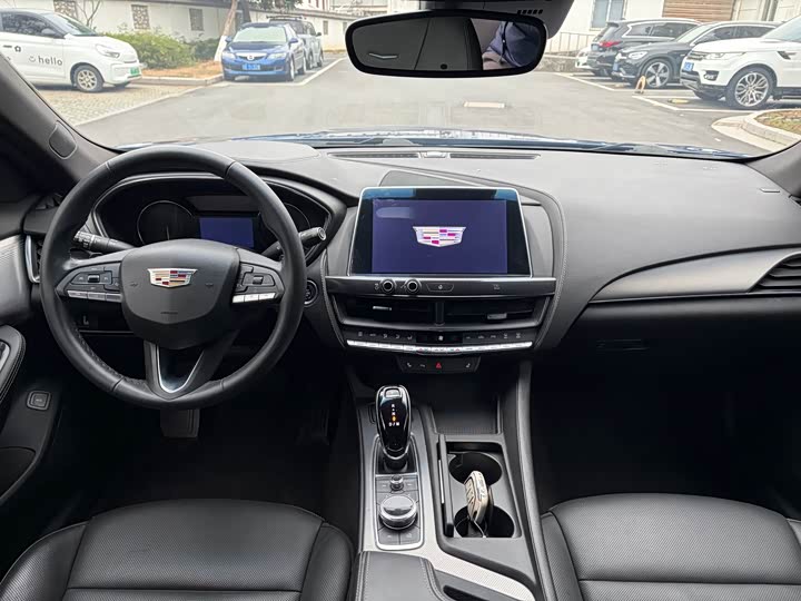 Фото 6 - Cadillac CT5