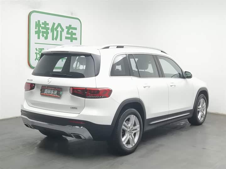 Фото 2 - Mercedes-Benz GLB-Class