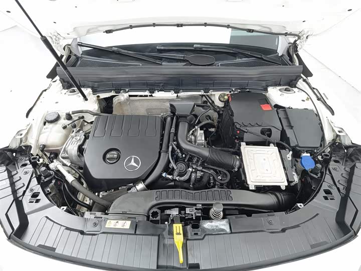 Фото 6 - Mercedes-Benz GLB-Class