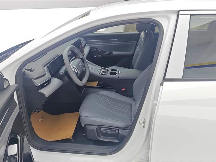 Фото 9 - Geely Galaxy L6