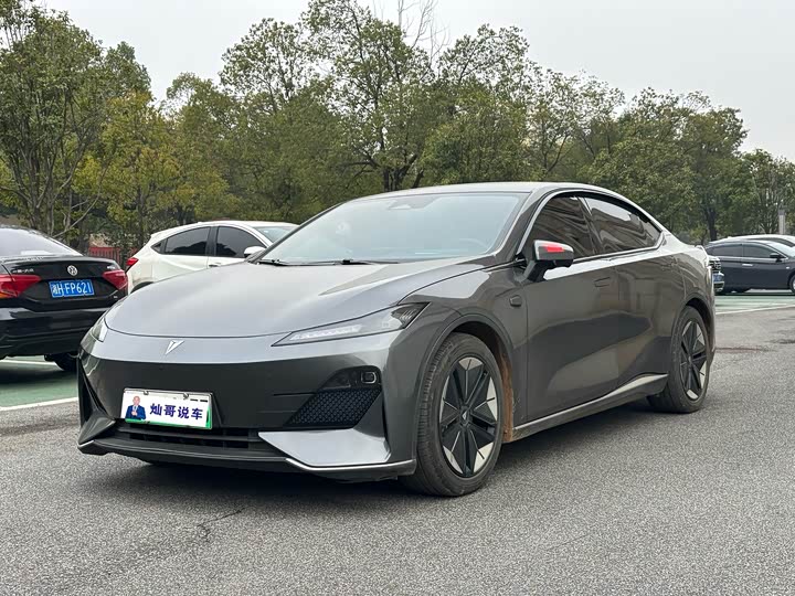 Фото 8 - Changan Deepal SL03