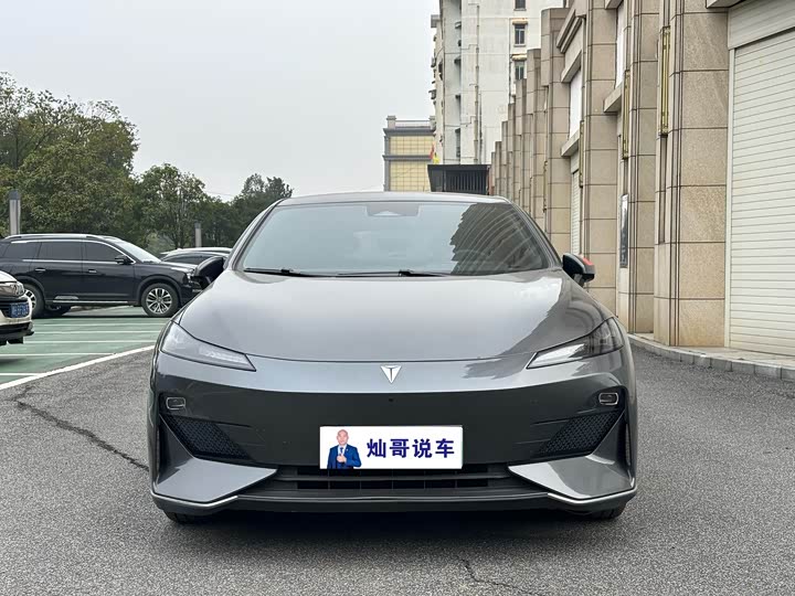 Фото 9 - Changan Deepal SL03